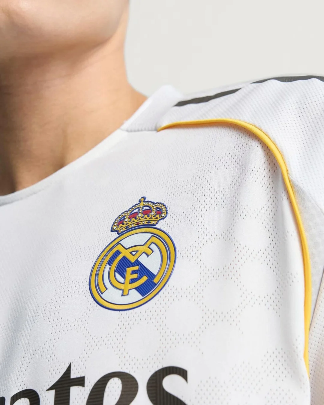 2025-26 Real Madrid Home Jersey(Player Edition) - Image 3
